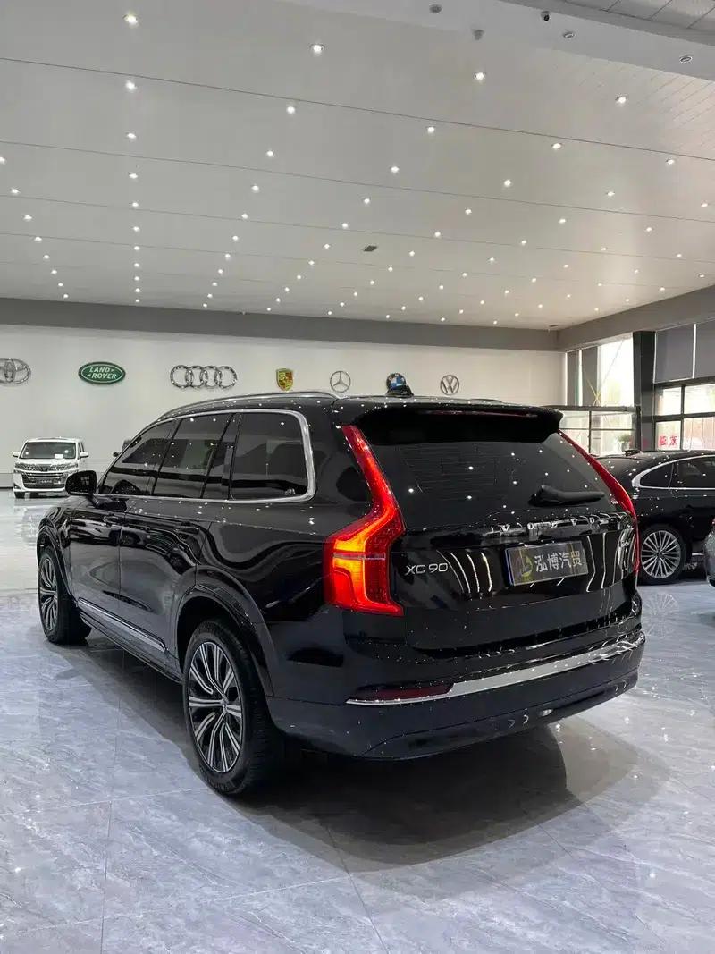 2025 Volvo XC90 B6 Inscription Luxury Edition 7-seater — миниатюра 3