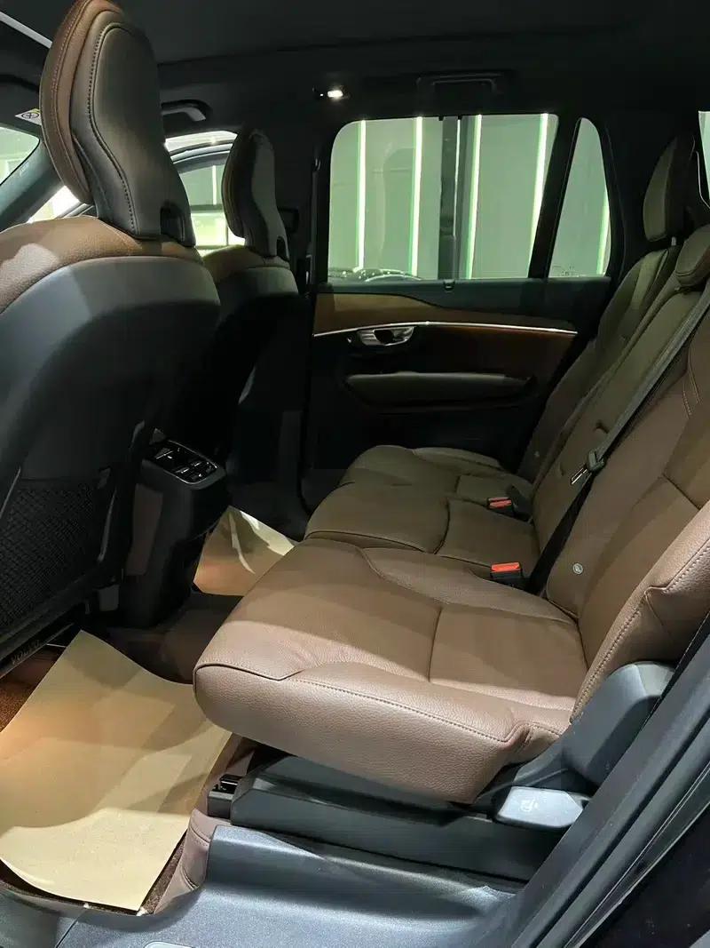 2025 Volvo XC90 B6 Inscription Luxury Edition 7-seater — миниатюра 9