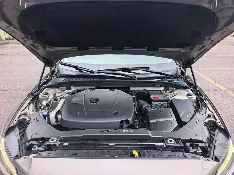 Volvo S60 2020 T3 Smart Luxury Edition — миниатюра 8