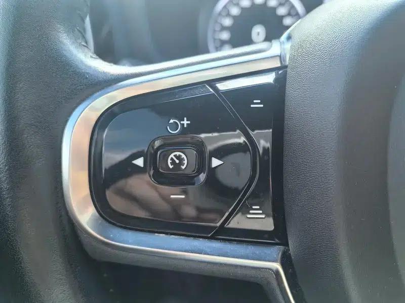 2022 Volvo S60 B4 Smart Luxury Edition — миниатюра 13