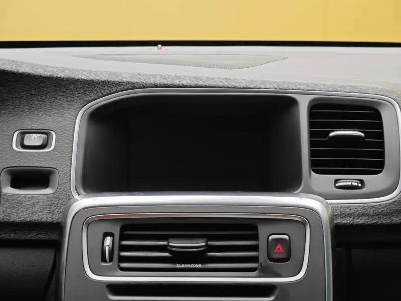 2017 Volvo S60L T4 Smart Edition — миниатюра 16