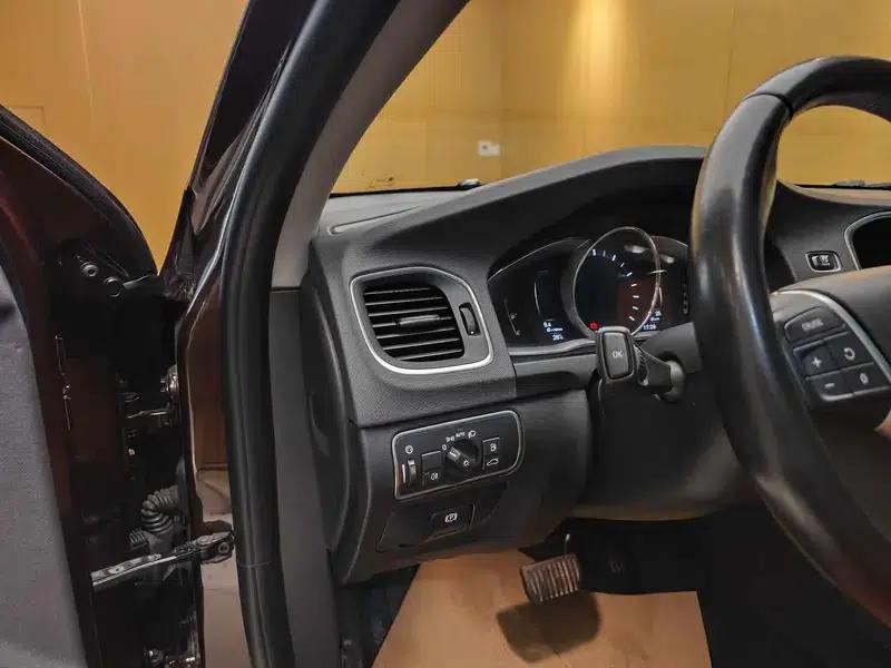 2017 Volvo S60L T4 Smart Edition — миниатюра 24