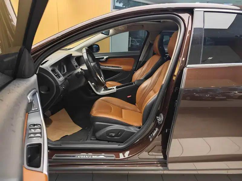 2017 Volvo S60L T4 Smart Edition — миниатюра 26