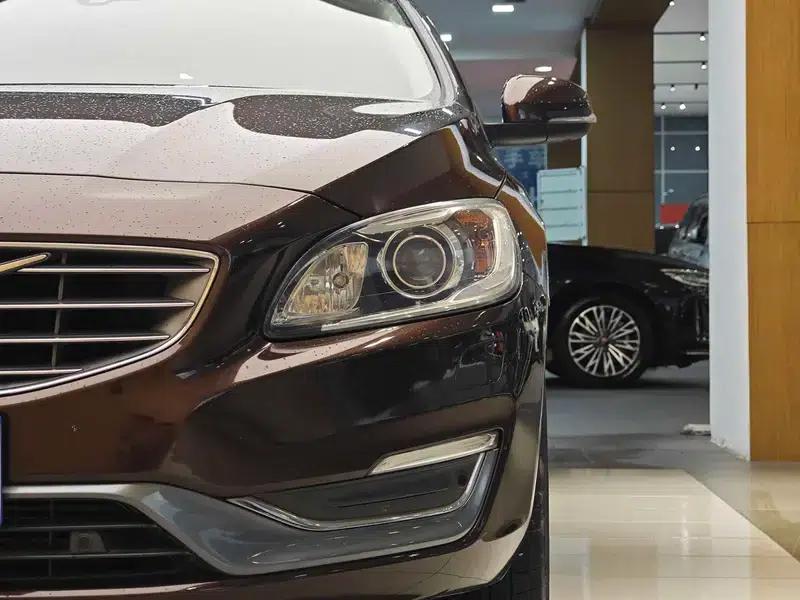 2017 Volvo S60L T4 Smart Edition — миниатюра 10