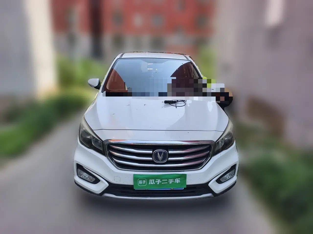 CHANGAN Lingxuan 2017 1.6L Manual Entry-Level Model — миниатюра 2