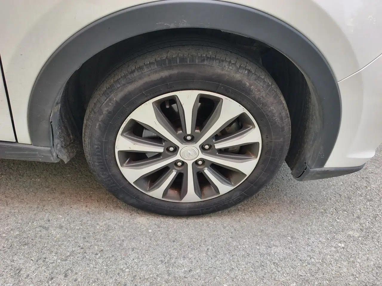 CHANGAN Lingxuan 2017 1.6L Manual Entry-Level Model — миниатюра 5