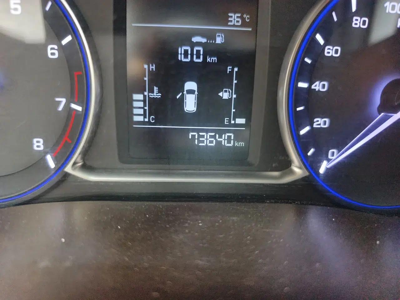 CHANGAN Lingxuan 2017 1.6L Manual Entry-Level Model — миниатюра 9