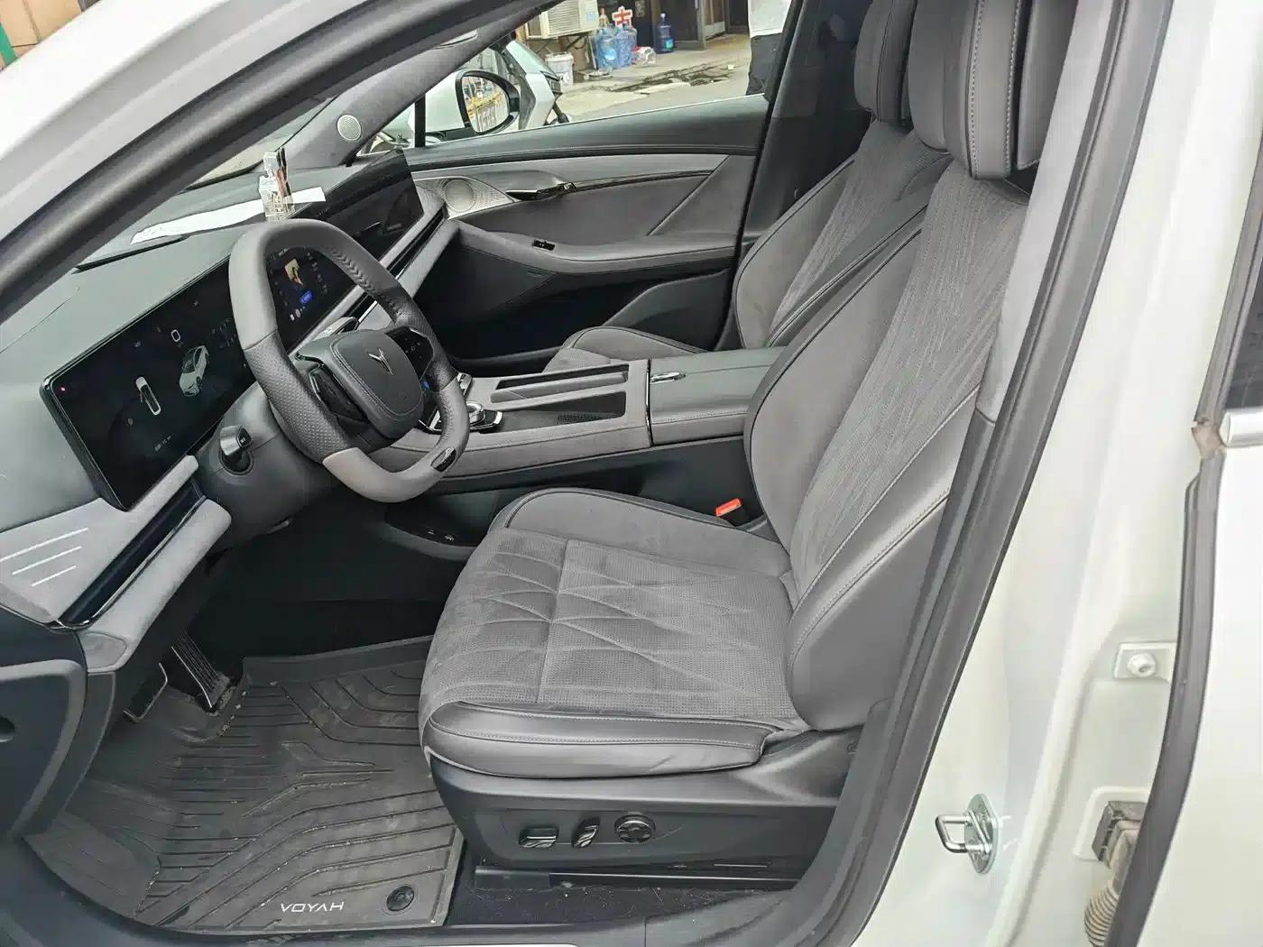 Voyah Chase 2023 AWD Standard Edition — миниатюра 5