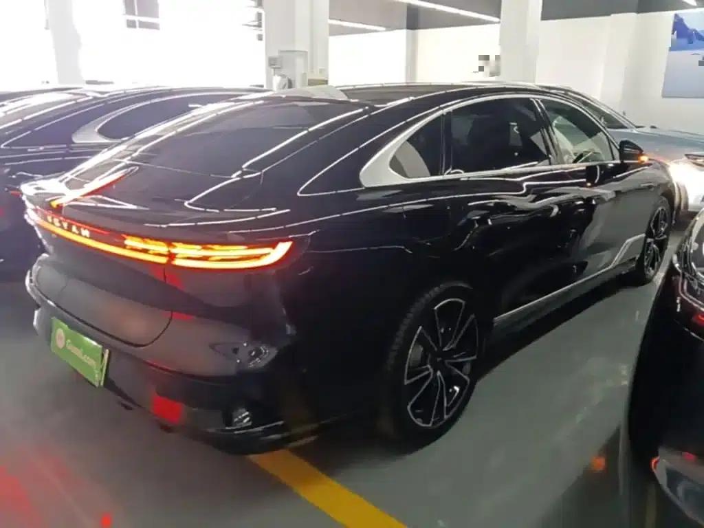 Voyah Chasing the Light 2024 PHEV AWD Long Range Flagship Edition — миниатюра 7