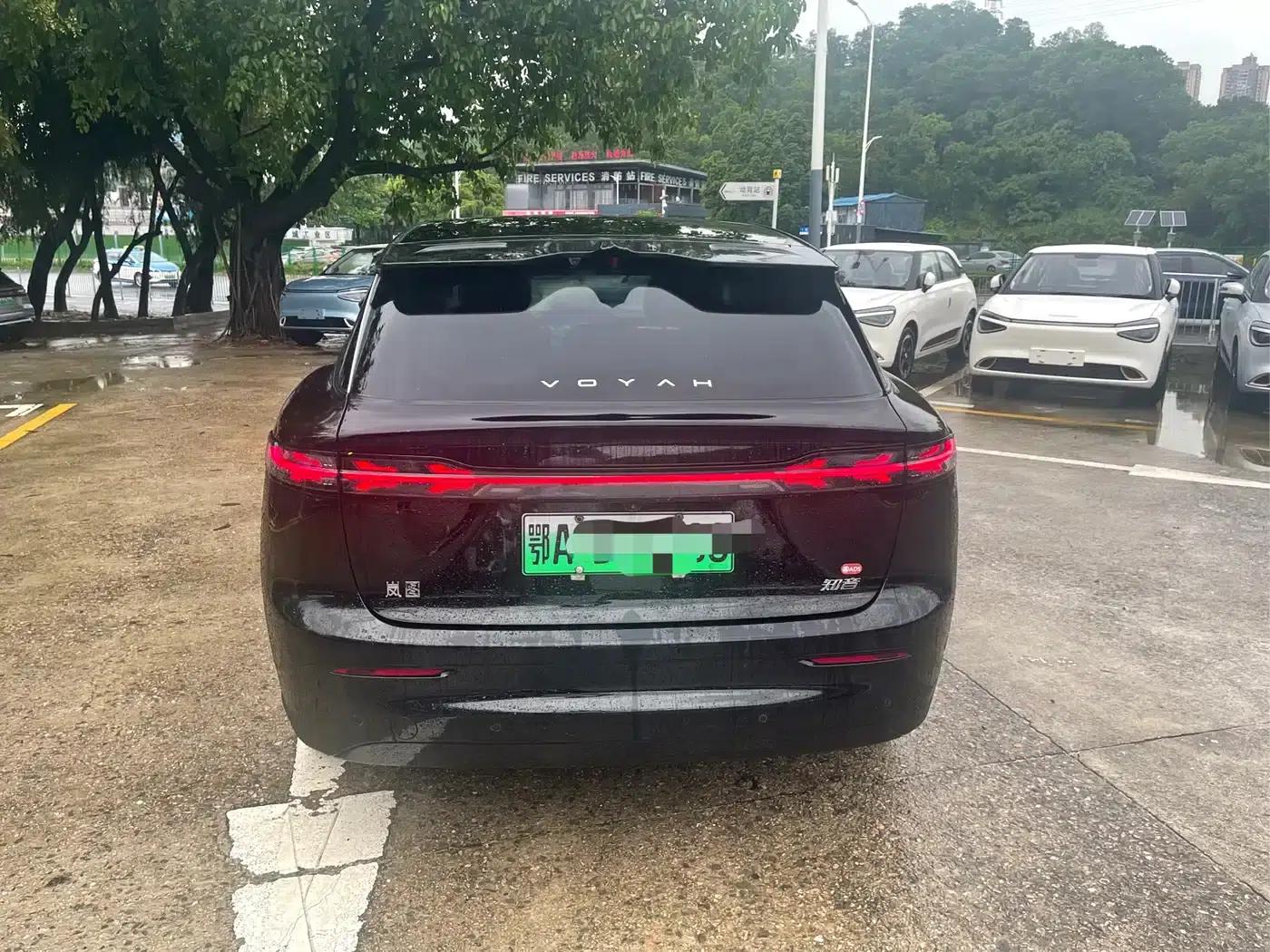 Voyah 2025 Rear-Wheel Drive Qiankun Edition — миниатюра 2