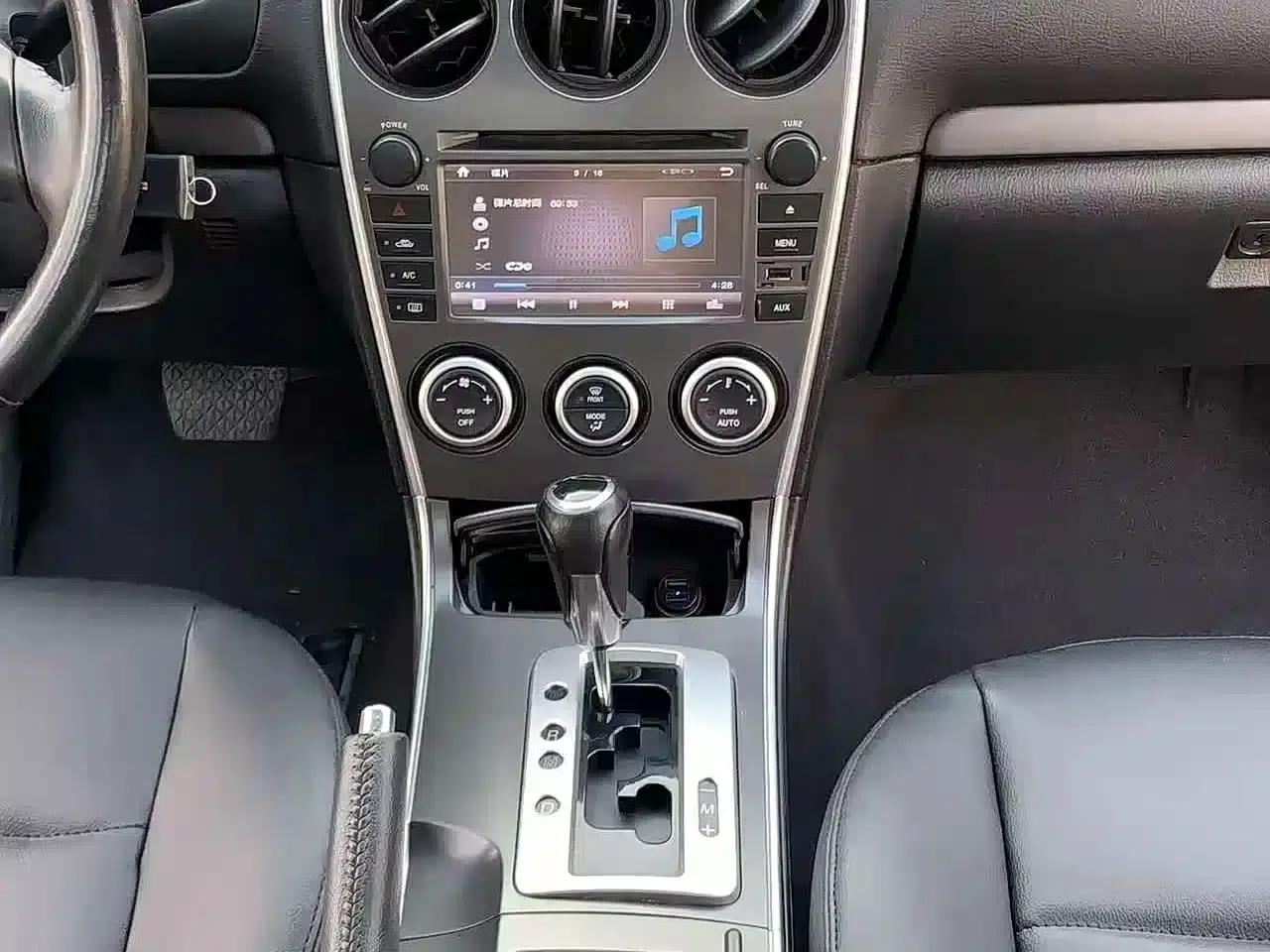 Mazda 6 2011 2.0L Automatic Luxury — миниатюра 9