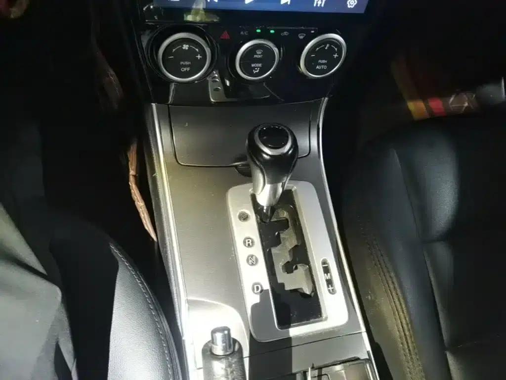 Mazda 6 2015 2.0L Automatic Fashion Edition — миниатюра 14