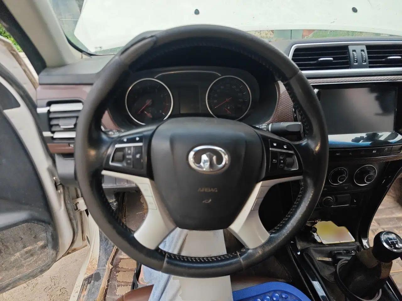 Great Wall Wingle 6 2017 2.4L Gasoline 4x4 Navigation Model 4G69 — миниатюра 10