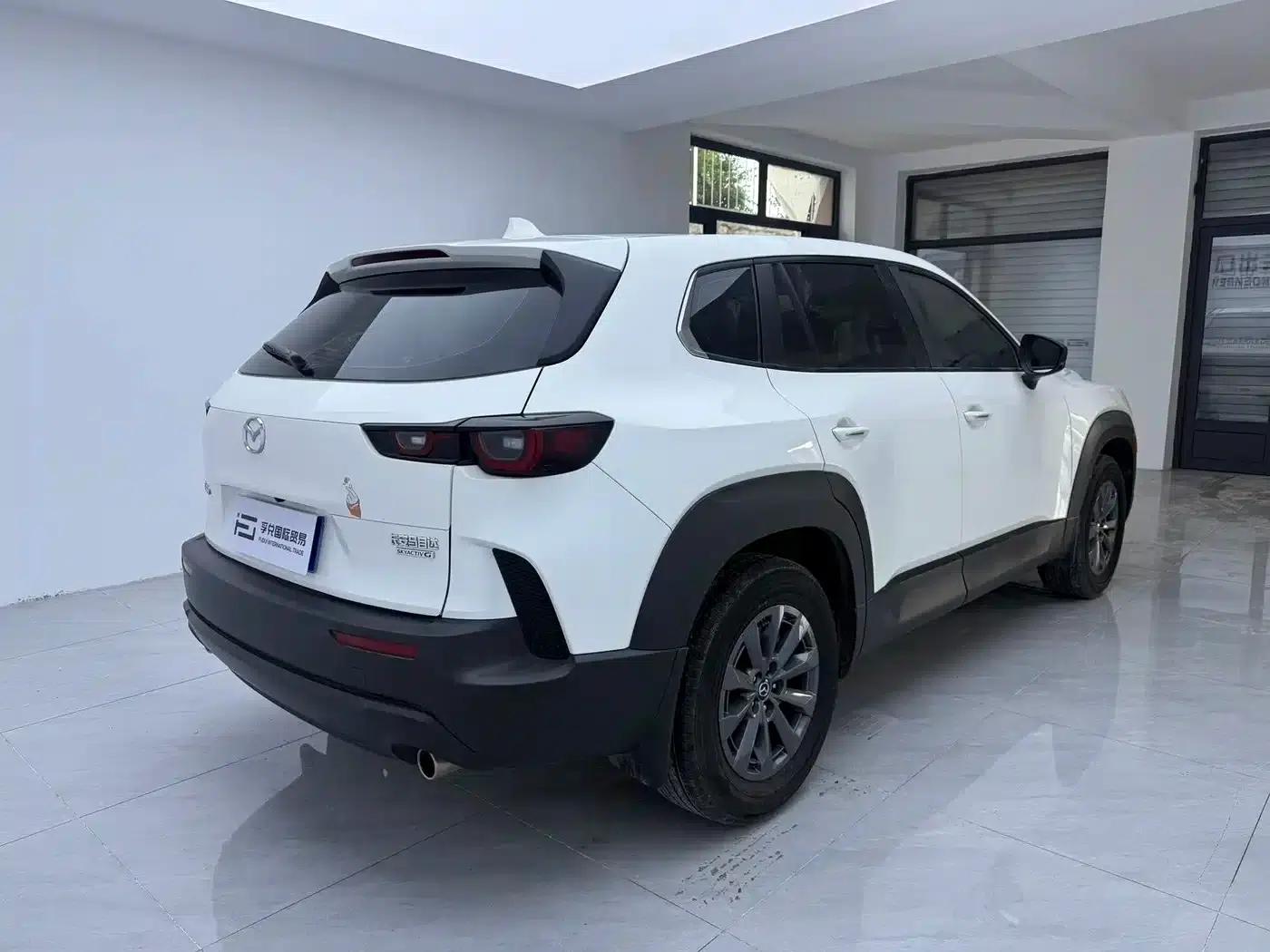 Mazda CX-50 2023 2.0L Driving Edition — миниатюра 4