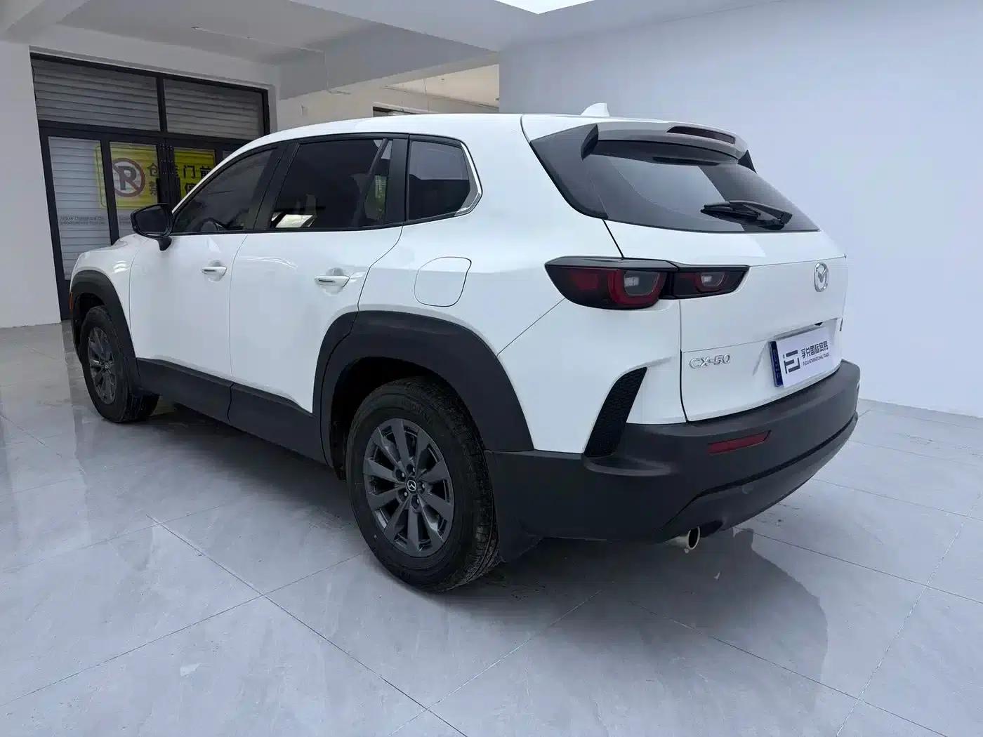 Mazda CX-50 2023 2.0L Driving Edition — миниатюра 5