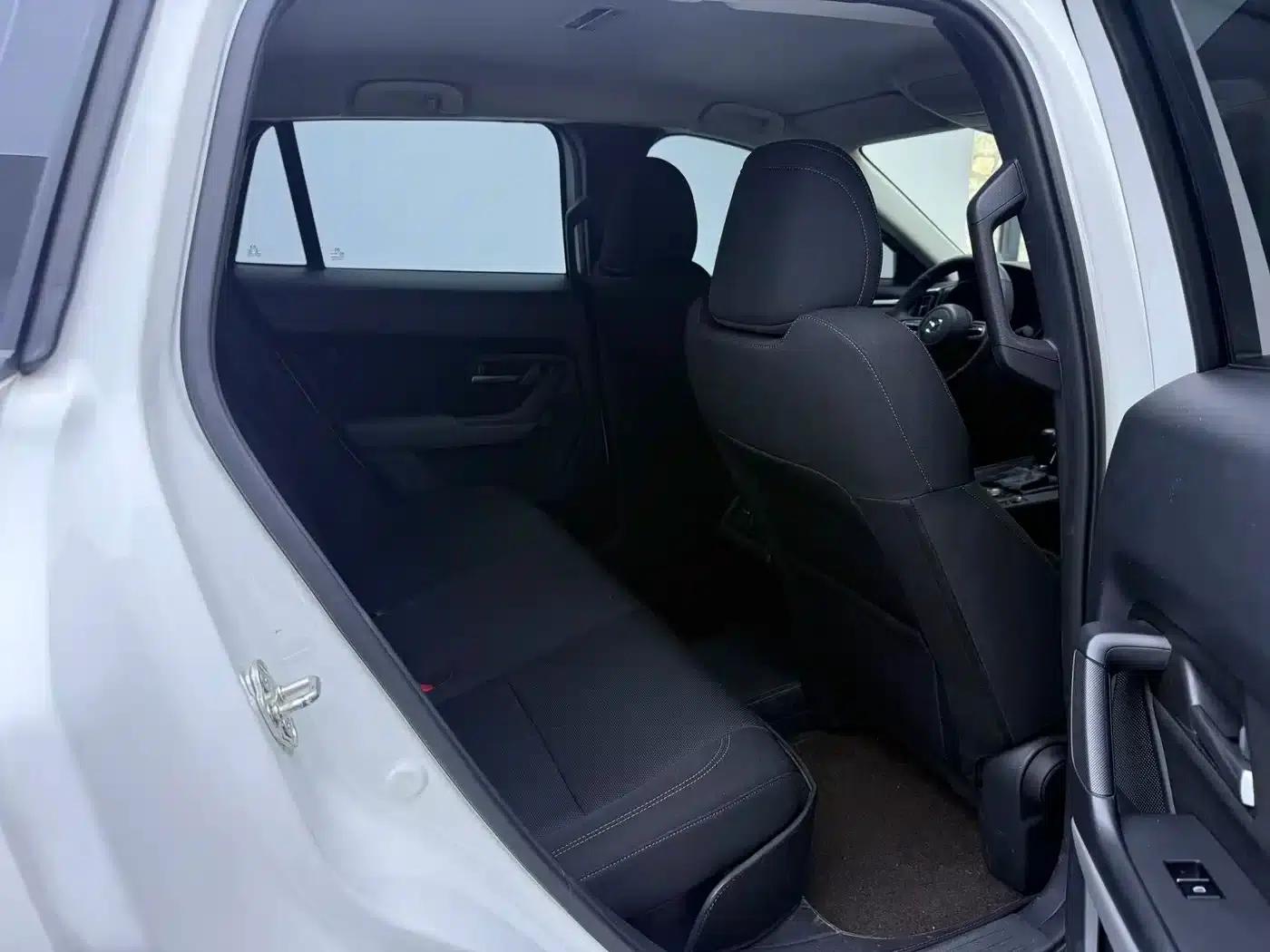 Mazda CX-50 2023 2.0L Driving Edition — миниатюра 10