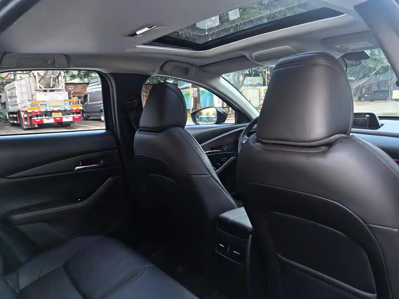 Mazda CX-30 2021 2.0L Automatic Premium Edition — миниатюра 18
