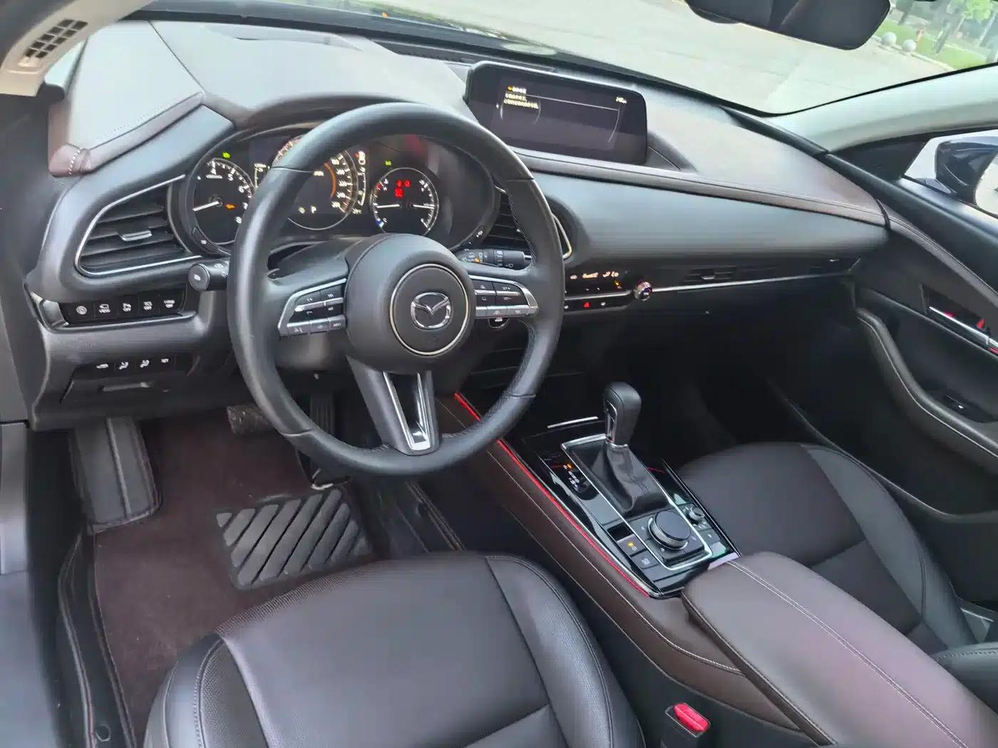 Mazda CX-30 2021 2.0L Automatic Premium Edition — миниатюра 9