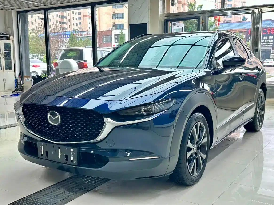 Mazda CX-30 2022 2.0L Automatic Premium Edition — миниатюра 1