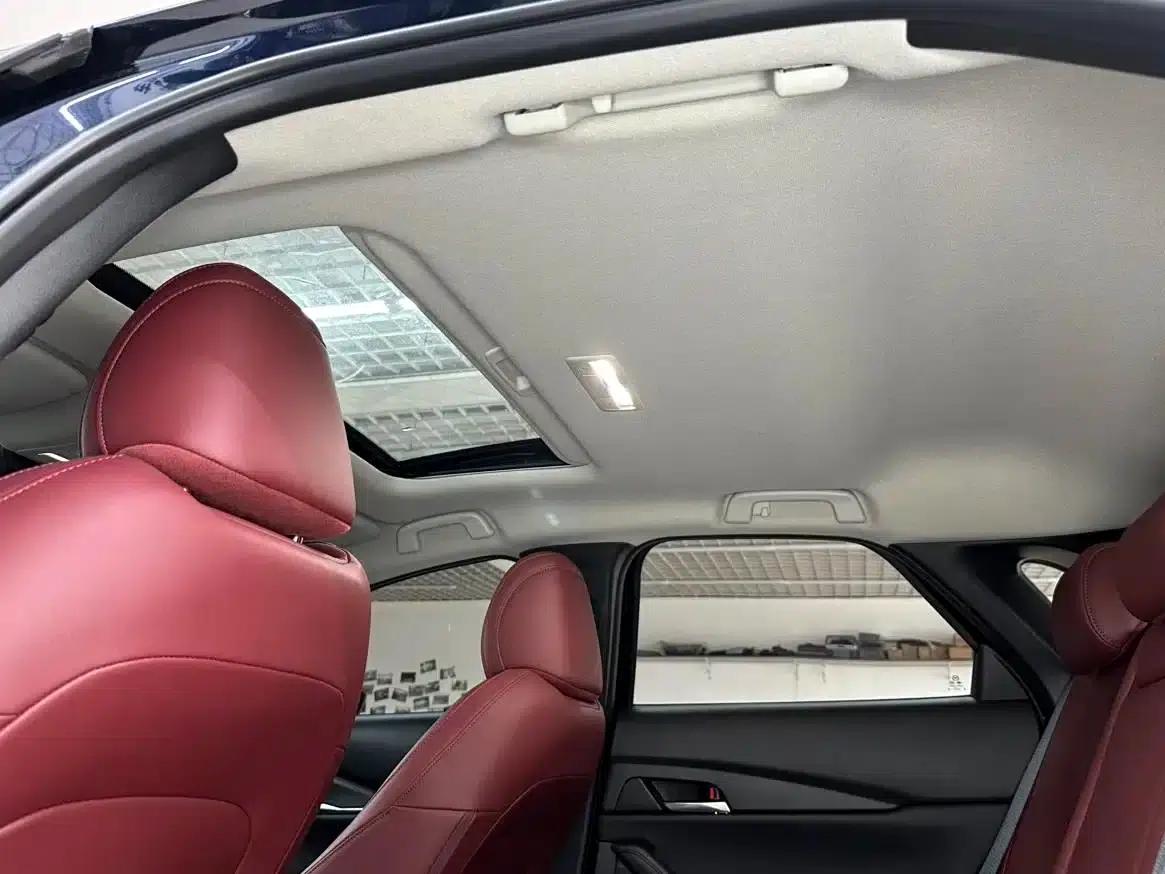 Mazda CX-30 2022 2.0L Automatic Premium Edition — миниатюра 13