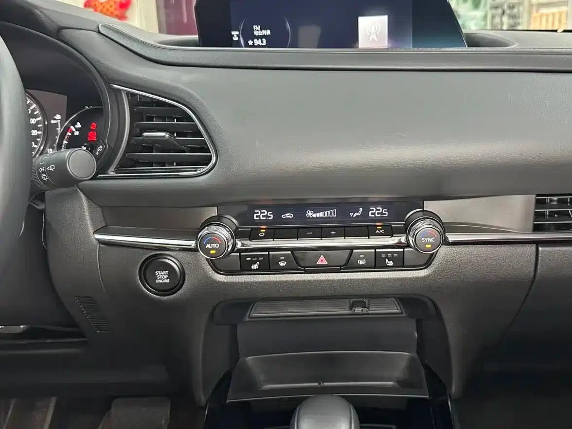 Mazda CX-30 2022 2.0L Automatic Premium Edition — миниатюра 18