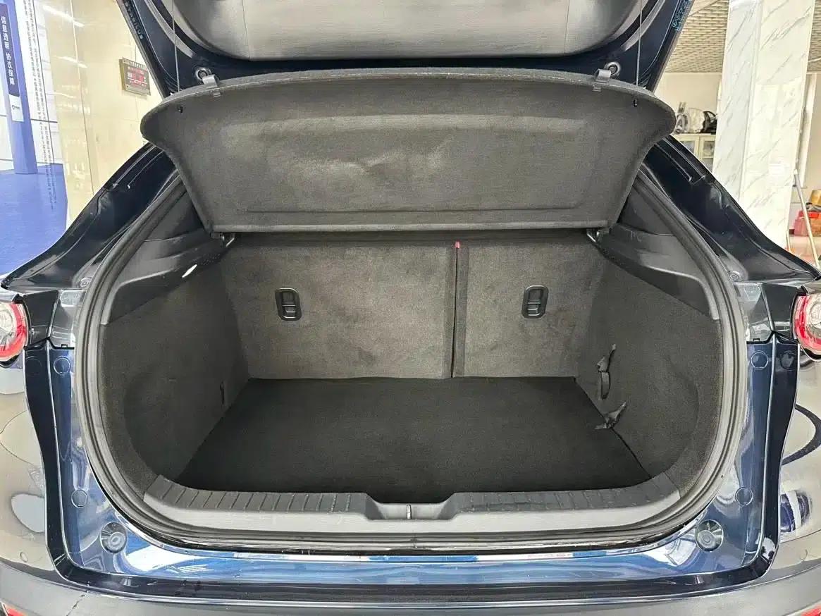 Mazda CX-30 2022 2.0L Automatic Premium Edition — миниатюра 28