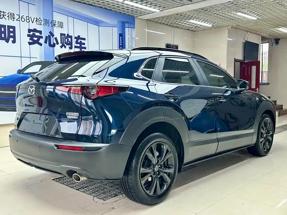 Mazda CX-30 2022 2.0L Automatic Premium Edition — миниатюра 4