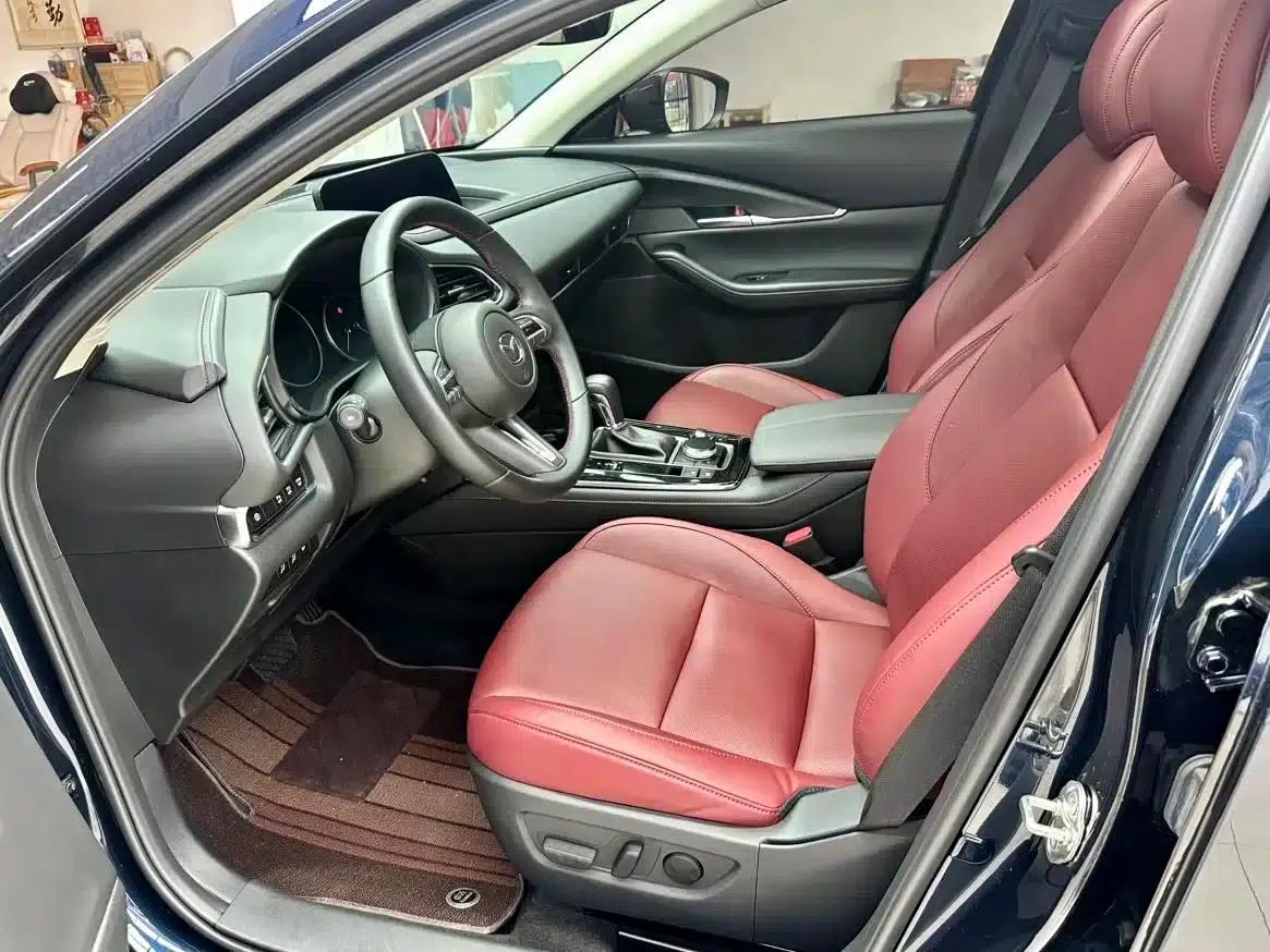 Mazda CX-30 2022 2.0L Automatic Premium Edition — миниатюра 9