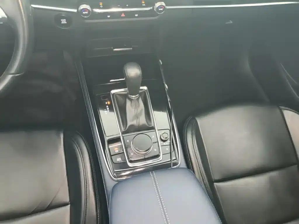 Mazda CX-30 2020 2.0L Automatic Elegance Edition — миниатюра 14