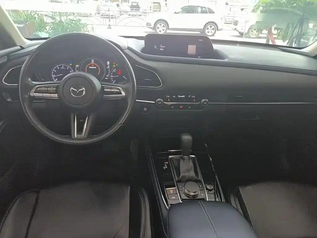 Mazda CX-30 2020 2.0L Automatic Elegance Edition — миниатюра 10