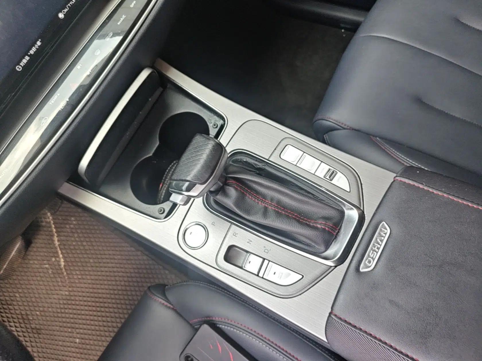 CHANGAN OSHAN X7 2021 1.5T Automatic Luxury Model — миниатюра 16