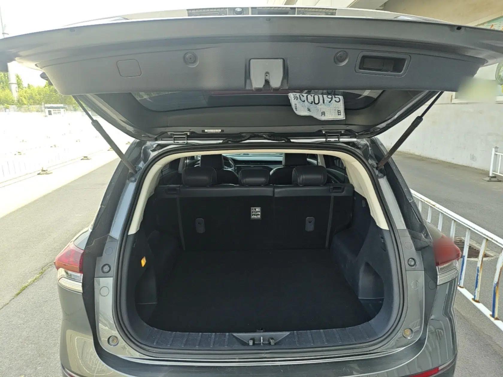 CHANGAN OSHAN X7 2021 1.5T Automatic Luxury Model — миниатюра 22
