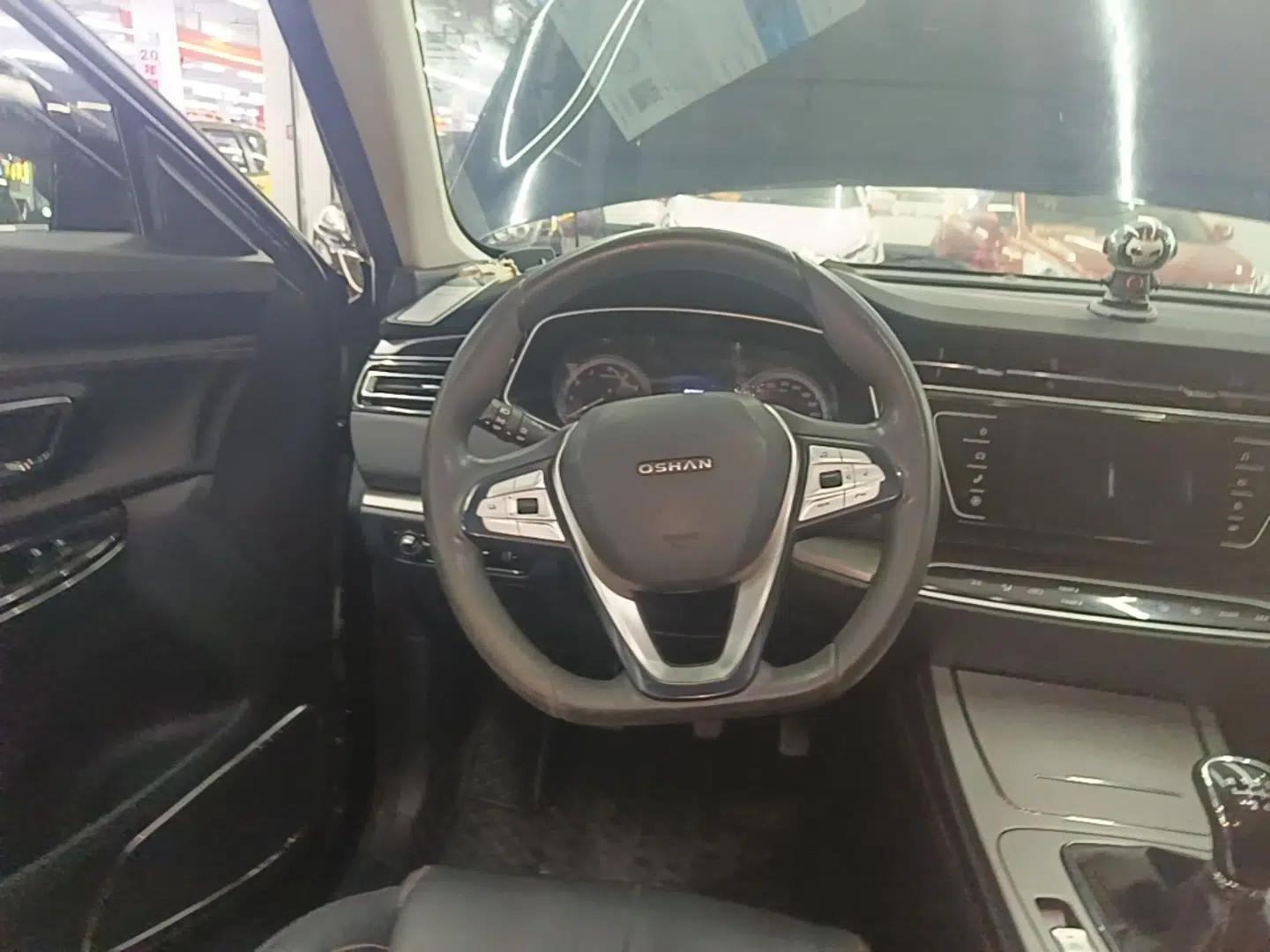 CHANGAN OSHAN X7 2020 1.5T Manual Luxury Version — миниатюра 13