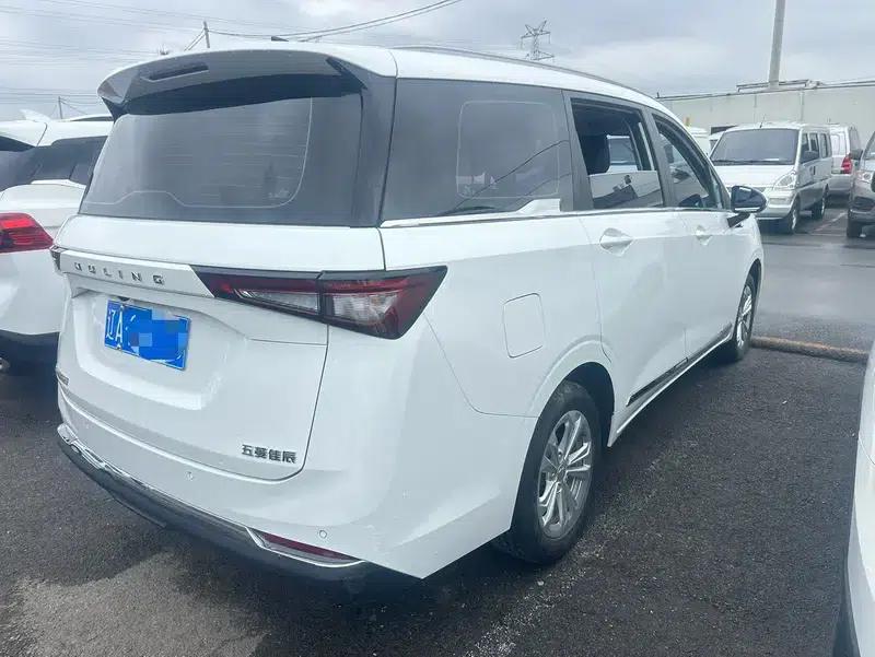 Wuling Jiachen 2022 1.5T Manual Comfort & Vitality Edition — миниатюра 6