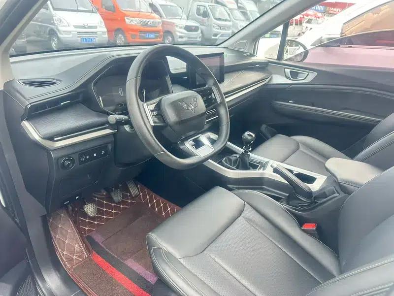 Wuling Jiachen 2022 1.5T Manual Comfort & Vitality Edition — миниатюра 7