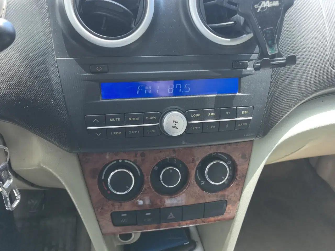 CHANGAN KAICHENG Ounuo S 2012 1.3L Standard Version — миниатюра 13