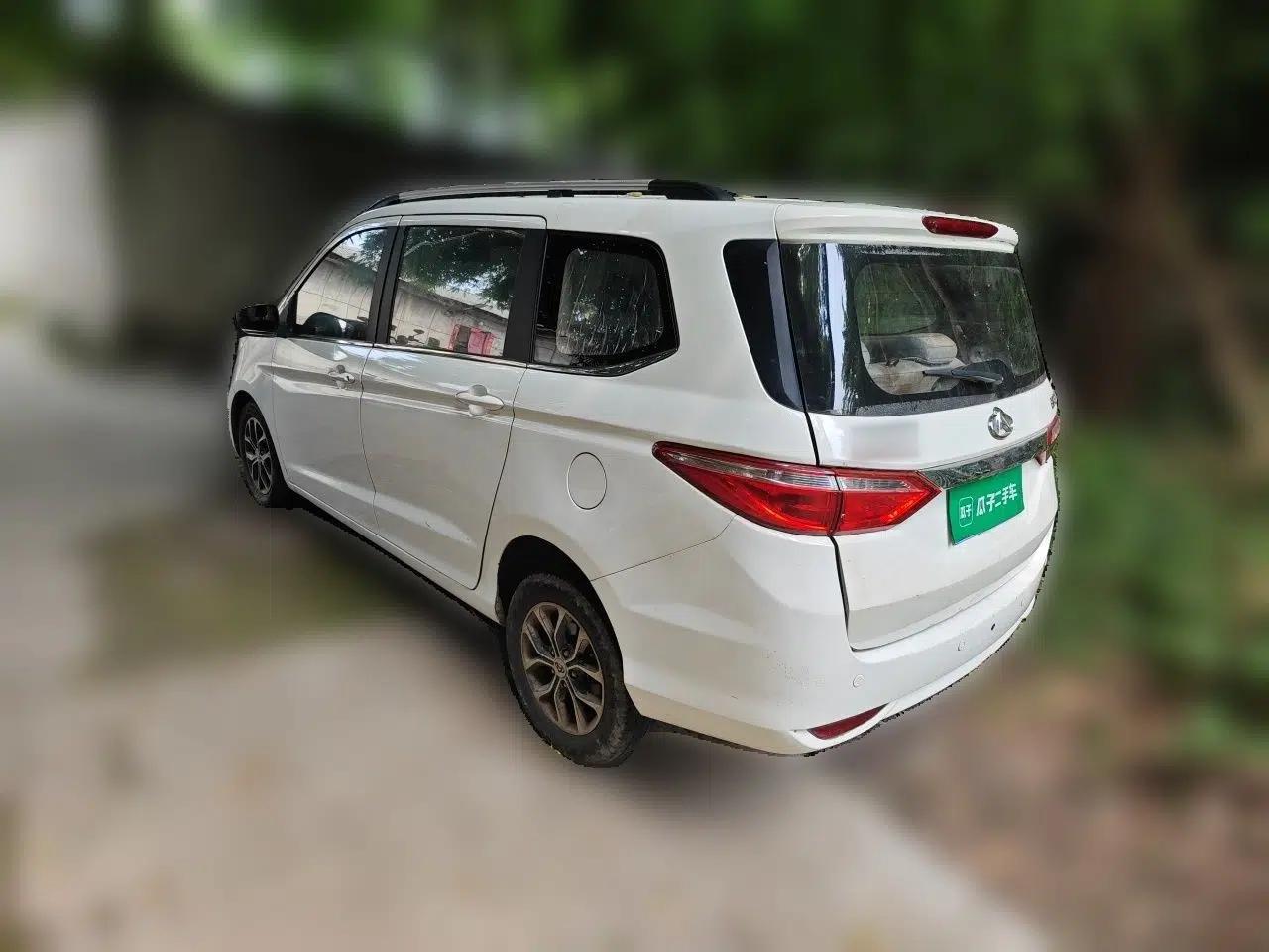CHANGAN KAICHENG Oushang A600 2016 1.5L Manual Luxury 7-Seater — миниатюра 4