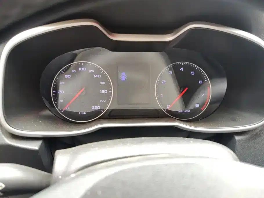 MG ZS 2019 1.5L Manual 65-inch Panoramic Sunroof Global Edition (China VI Emission Standard) — миниатюра 14