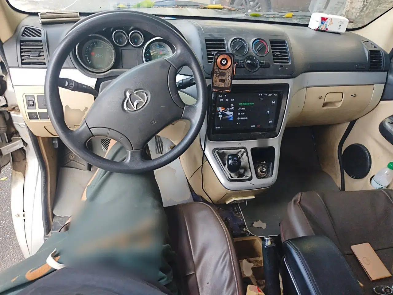 CHANGAN KAICHENG Ruixing M90 2017 2.0L Value Edition 6-Seater Hatchback 4G94S — миниатюра 9