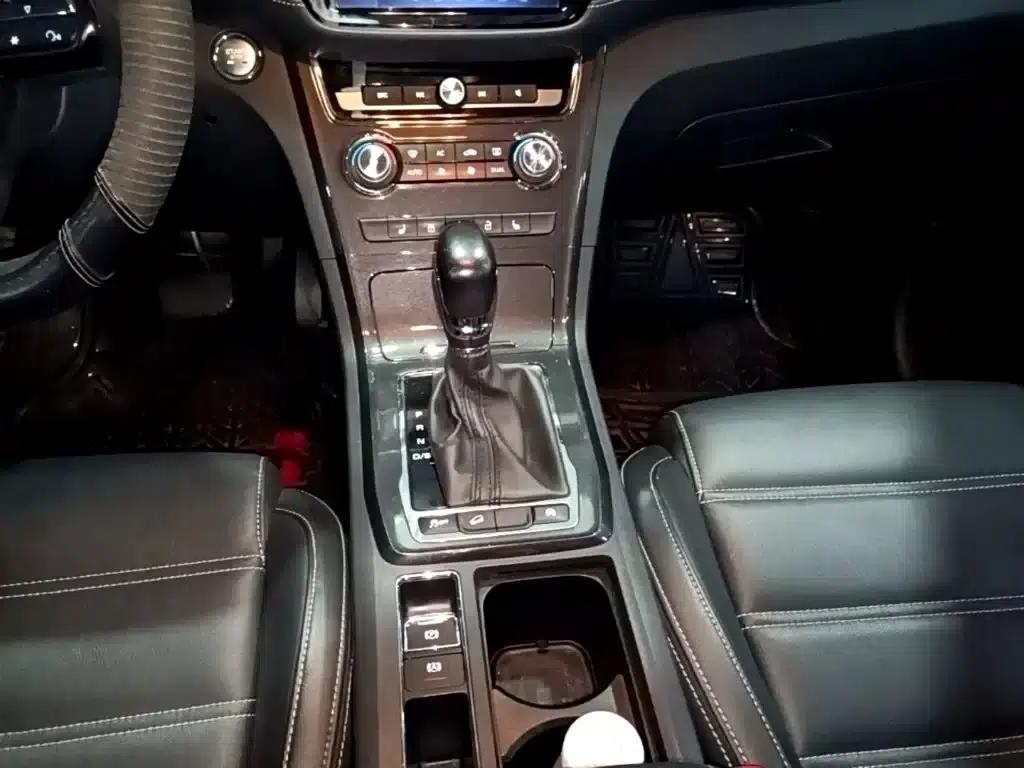 2017 GS 30T Automatic Premium Edition — миниатюра 14