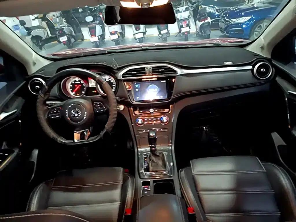 2017 GS 30T Automatic Premium Edition — миниатюра 10