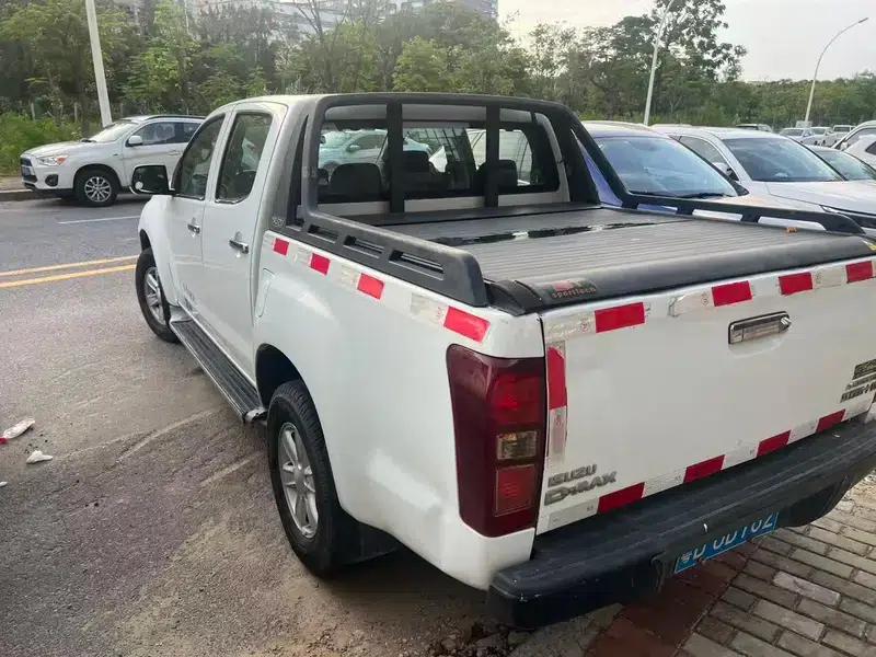 D-MAX 2015 2.5T 2WD Automatic High-Pass Elite 4JK1 — миниатюра 4