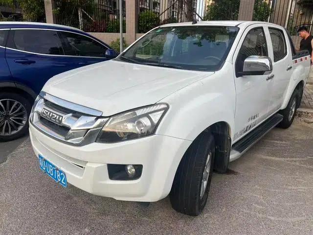 D-MAX 2015 2.5T 2WD Automatic High-Pass Elite 4JK1