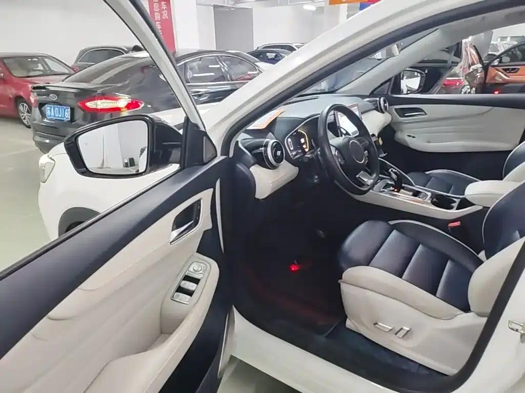 MG Pilot 2021 400TGI Automatic 2WD Trophy Flagship Edition — миниатюра 16