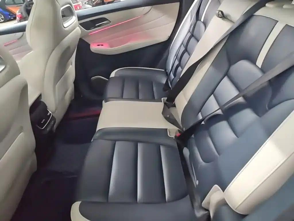 MG Pilot 2021 400TGI Automatic 2WD Trophy Flagship Edition — миниатюра 17