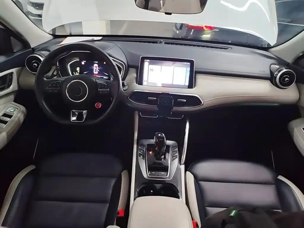 MG Pilot 2021 400TGI Automatic 2WD Trophy Flagship Edition — миниатюра 10