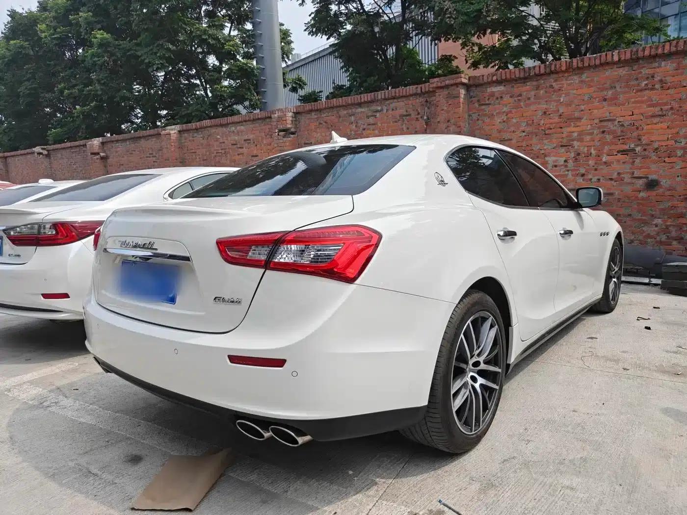 2014 Ghibli 3.0T Standard Edition — миниатюра 20