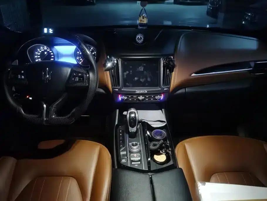 2018 Levante 3.0T Classic Edition — миниатюра 12