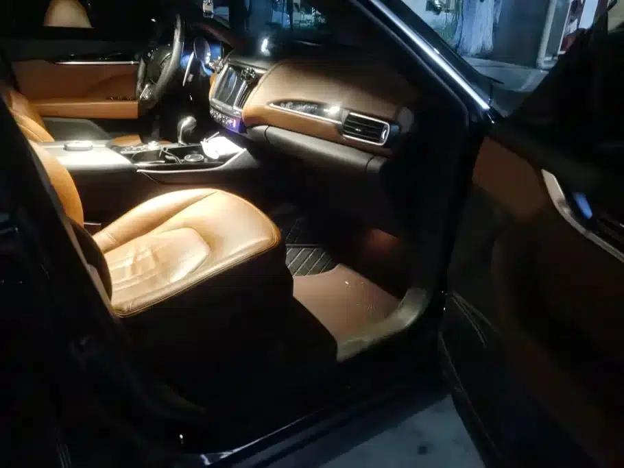 2018 Levante 3.0T Classic Edition — миниатюра 8