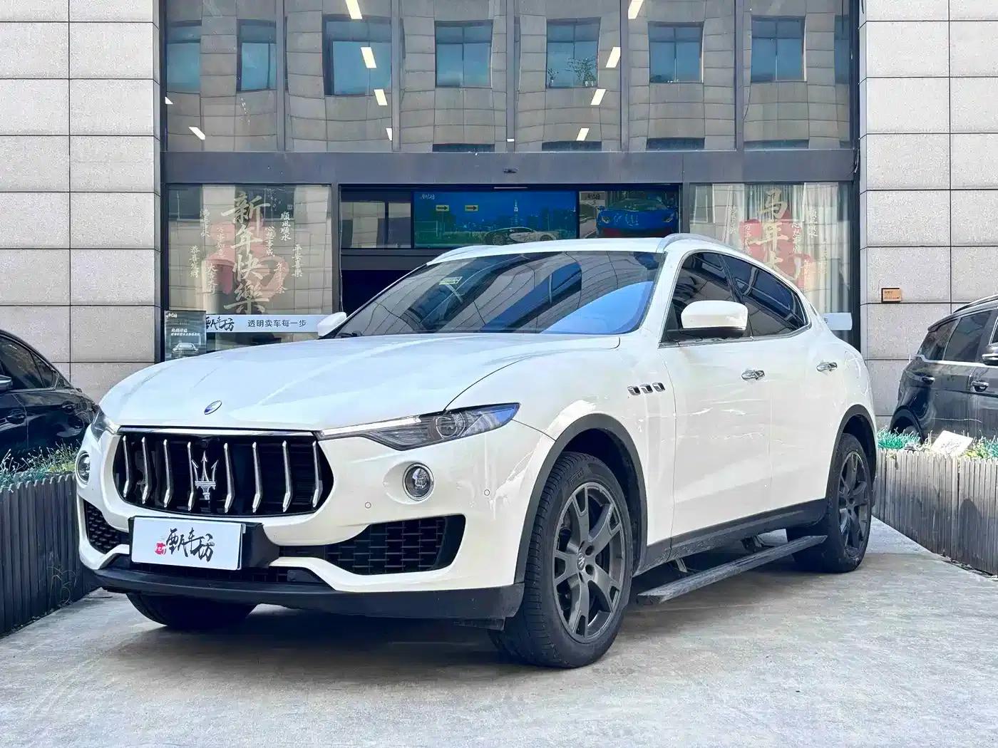 2018 Levante 3.0T Classic Edition — миниатюра 1
